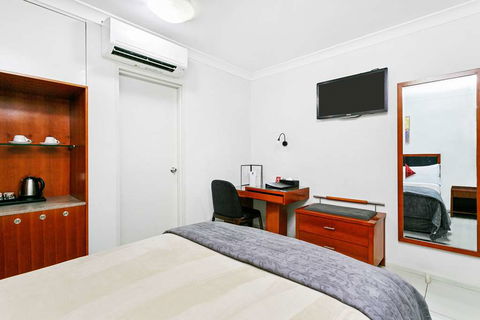 Comfort Inn & Suites Burwood - Gold Coast 4U 10