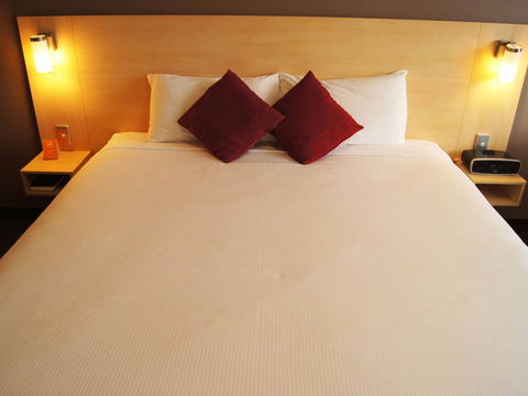 Hotel Ibis Sydney Olympic Park - Gold Coast 4U 4