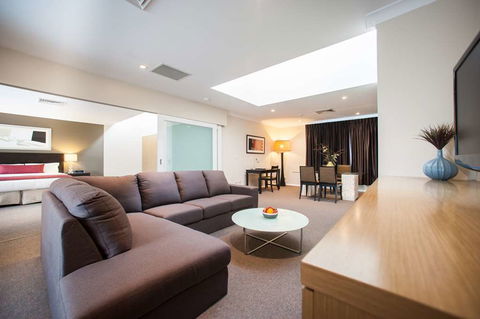 Ramada Hotel & Suites Sydney Cabramatta - Accommodation Gold Coast 7