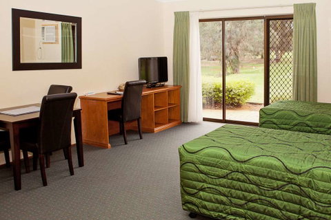 Comfort Inn & Suites Riverland - Accommodation Gold Coast 2