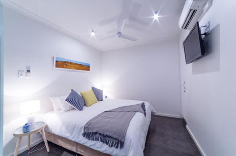 Onslow Beach Resort - Gold Coast 4U 10