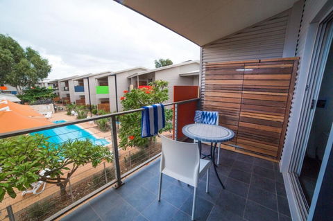Onslow Beach Resort - Gold Coast 4U 12