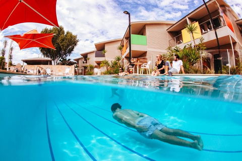 Onslow Beach Resort - Gold Coast 4U 14