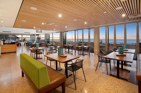 Onslow Beach Resort - Gold Coast 4U 15