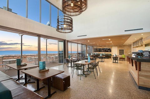 Onslow Beach Resort - Gold Coast 4U 16