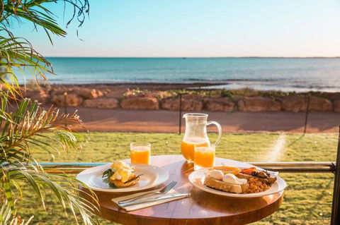 Onslow Beach Resort - Gold Coast 4U 17