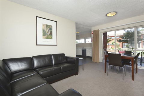 Forrest Hotel & Apartments - Gold Coast 4U 6