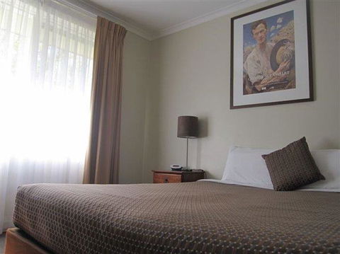 Forrest Hotel & Apartments - Gold Coast 4U 7