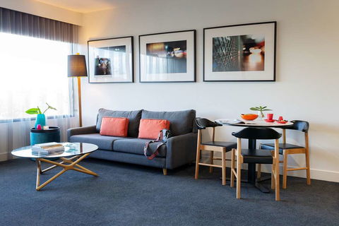 East Hotel - Accommodation Gold Coast 4
