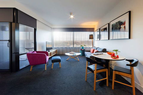 East Hotel - Accommodation Gold Coast 7
