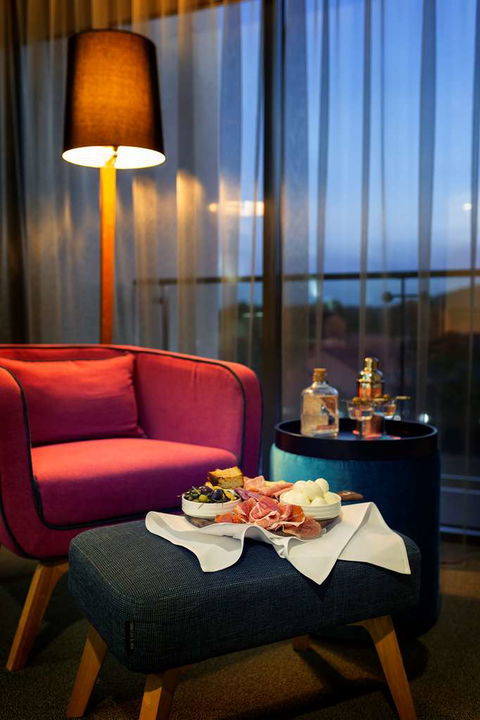 East Hotel - Accommodation Gold Coast 12