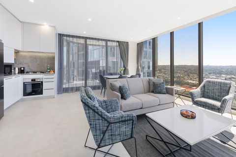 Meriton Suites George St - Accommodation Gold Coast 3