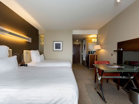 Pullman Hotel At Sydney Olympic Park - Gold Coast 4U 7