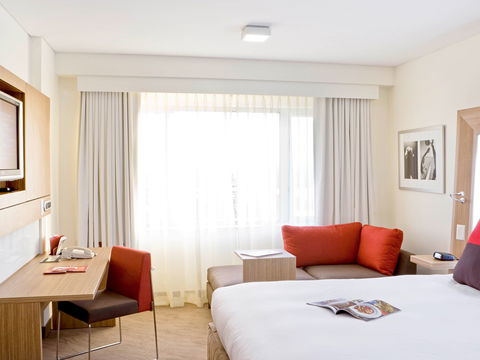 Novotel Sydney Olympic Park - Gold Coast 4U 4