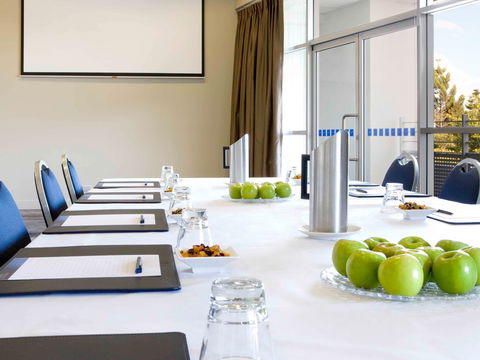 Novotel Sydney Olympic Park - Gold Coast 4U 6