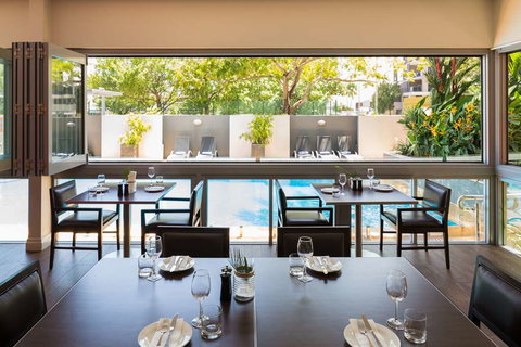 H on Smith Hotel - 1 Gold Coast 10