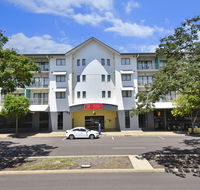 Metro Advance Apartments  Hotel - Gold Coast 4U