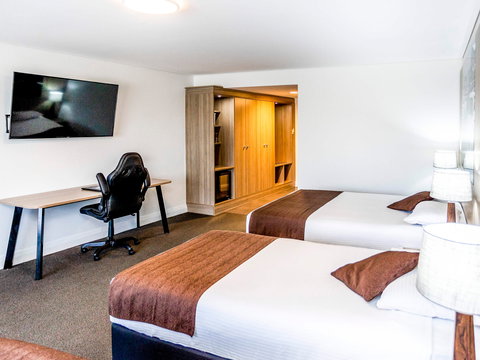 Mantra Bathurst - 1 Gold Coast 17