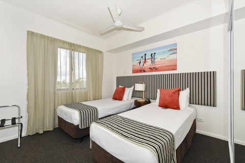 Metro Advance Apartments & Hotel - Gold Coast 4U 9