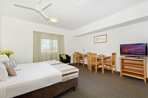 Metro Advance Apartments & Hotel - Gold Coast 4U 12