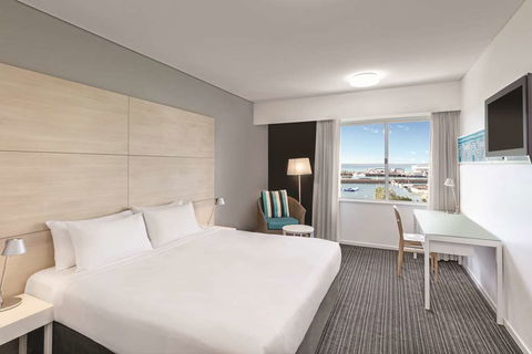 Vibe Hotel Darwin Waterfront - Gold Coast 4U 10