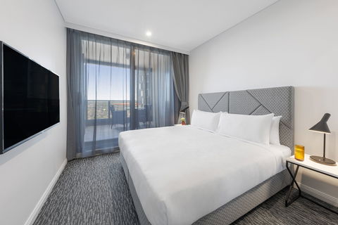 Meriton Suites George St - Gold Coast 4U 7