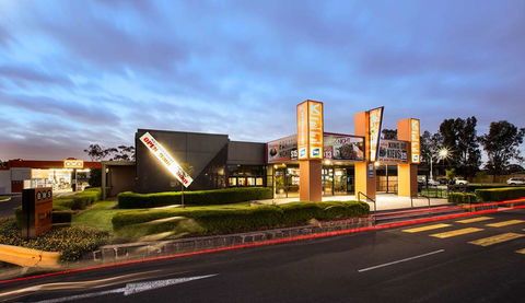 Nightcap At Keysborough Hotel - Gold Coast 4U 0