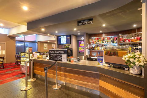 Nightcap At Keysborough Hotel - Gold Coast 4U 2