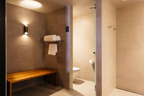 Macq 01 Hotel - Accommodation Gold Coast 2