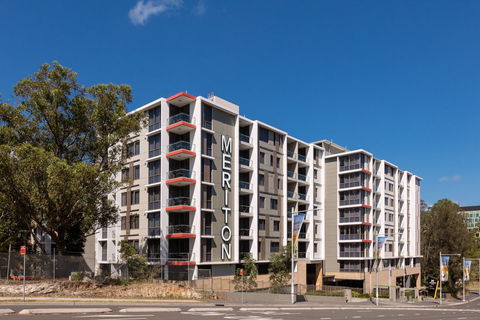 Meriton Suites North Ryde - Gold Coast 4U 1