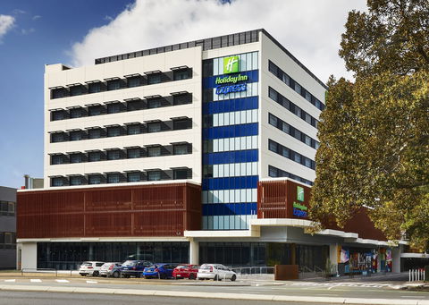 Holiday Inn Express Newcastle - Gold Coast 4U 0