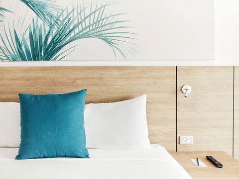 Novotel Cairns Oasis Resort - Accommodation Gold Coast 2