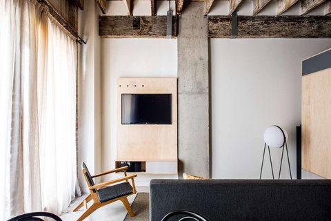 Veriu Broadway - 1 Gold Coast 1