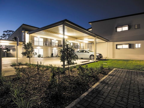 Oaks Middlemount - Accommodation Gold Coast 0
