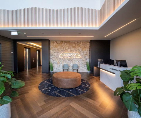 Bridgeport Hotel - Accommodation Gold Coast 1
