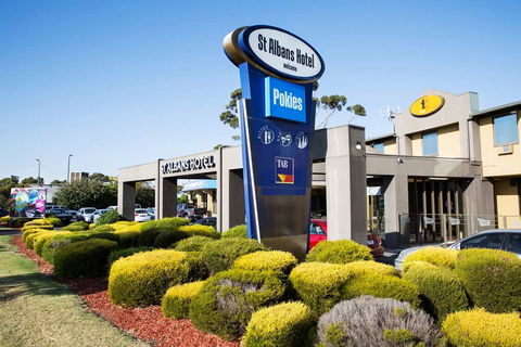 Nightcap at St Albans Hotel - Accommodation Gold Coast 0