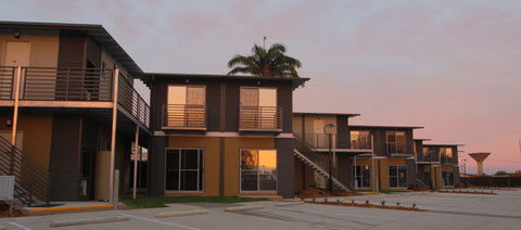 Black Rock Inn - Gold Coast 4U 1