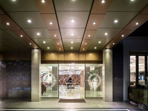 Swan River Hotel - Gold Coast 4U 1