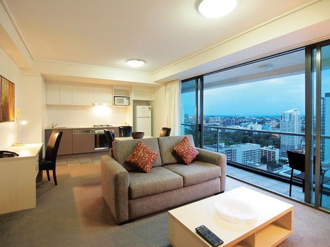 Oaks Felix - Accommodation Gold Coast 1
