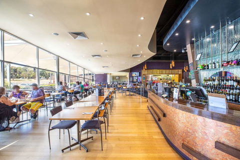 Nightcap at Sandown Park Hotel - Accommodation Gold Coast 6