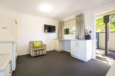 Nightcap at Golden Beach Tavern - Accommodation Gold Coast 2