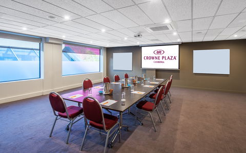 Crowne Plaza Canberra - Gold Coast 4U 8