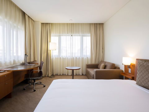 Novotel Canberra - Gold Coast 4U 4