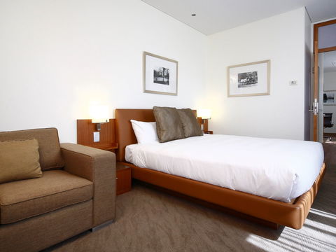 Novotel Canberra - Gold Coast 4U 5