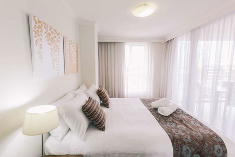 Newcastle Central Plaza - Gold Coast 4U 2