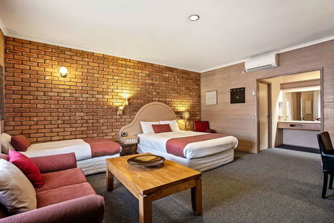Quality Inn Colonial - Accommodation Gold Coast 6