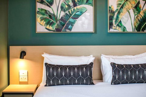 Nightcap At Pymble Hotel - Gold Coast 4U 8
