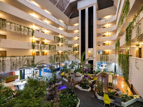 Novotel Darwin Atrium - Accommodation Gold Coast 2