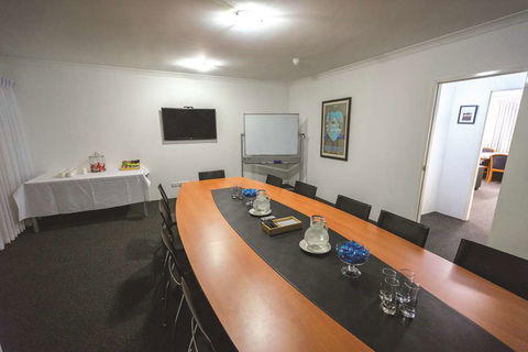 Perth Ascot Central Apartment Hotel - Gold Coast 4U 4