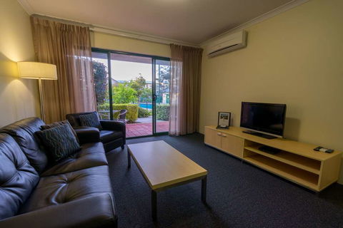 Perth Ascot Central Apartment Hotel - Gold Coast 4U 7